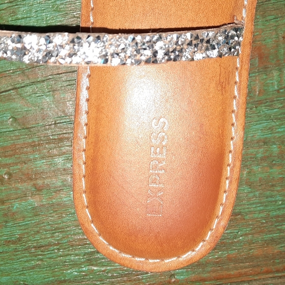 Express size 10 women's brown, sequined sandals, excellent used condition - Picture 4 of 9